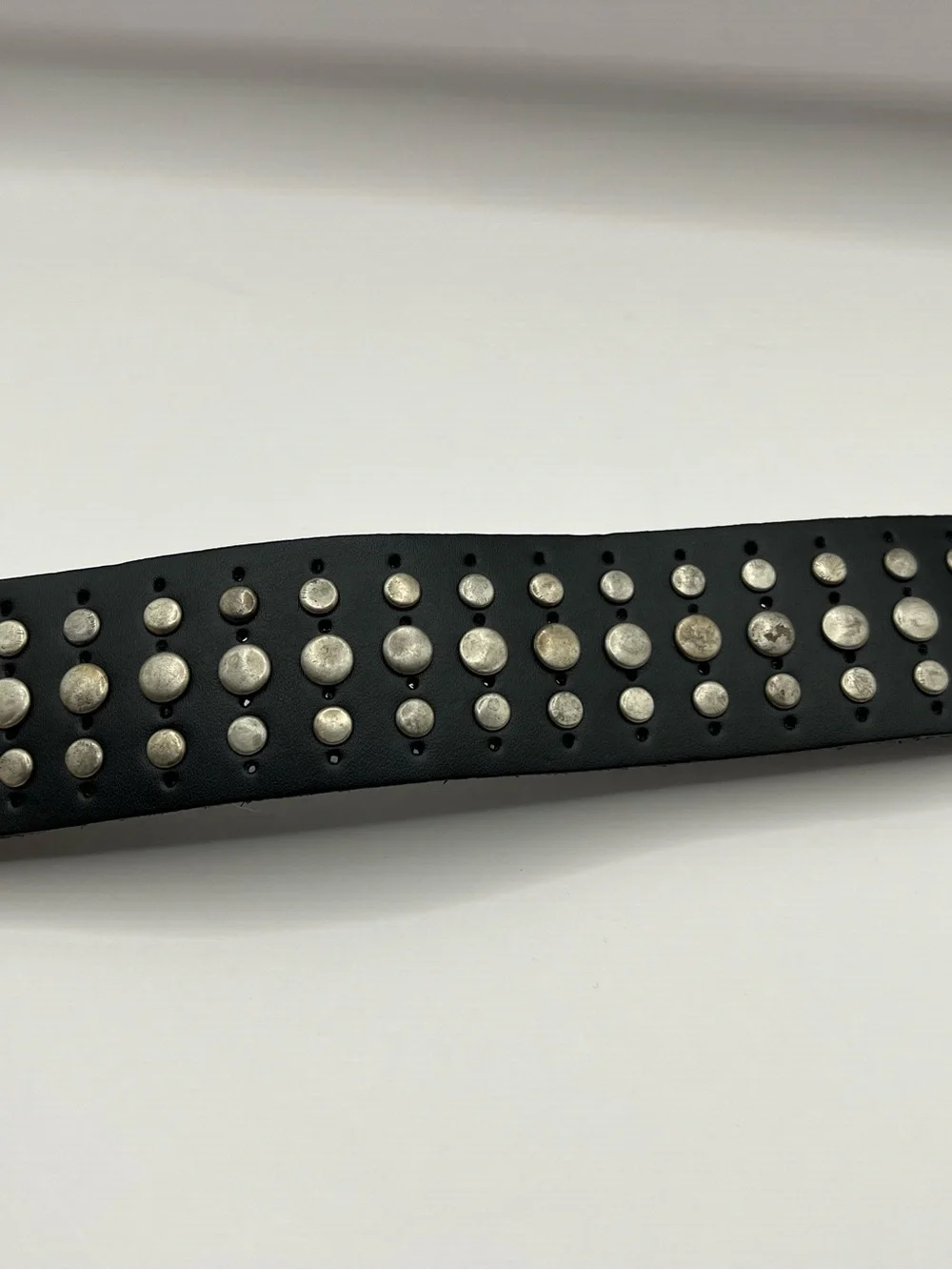 Guang Tong Studded Black Leather Cuff Bracelet Triple Row Snap Wristband